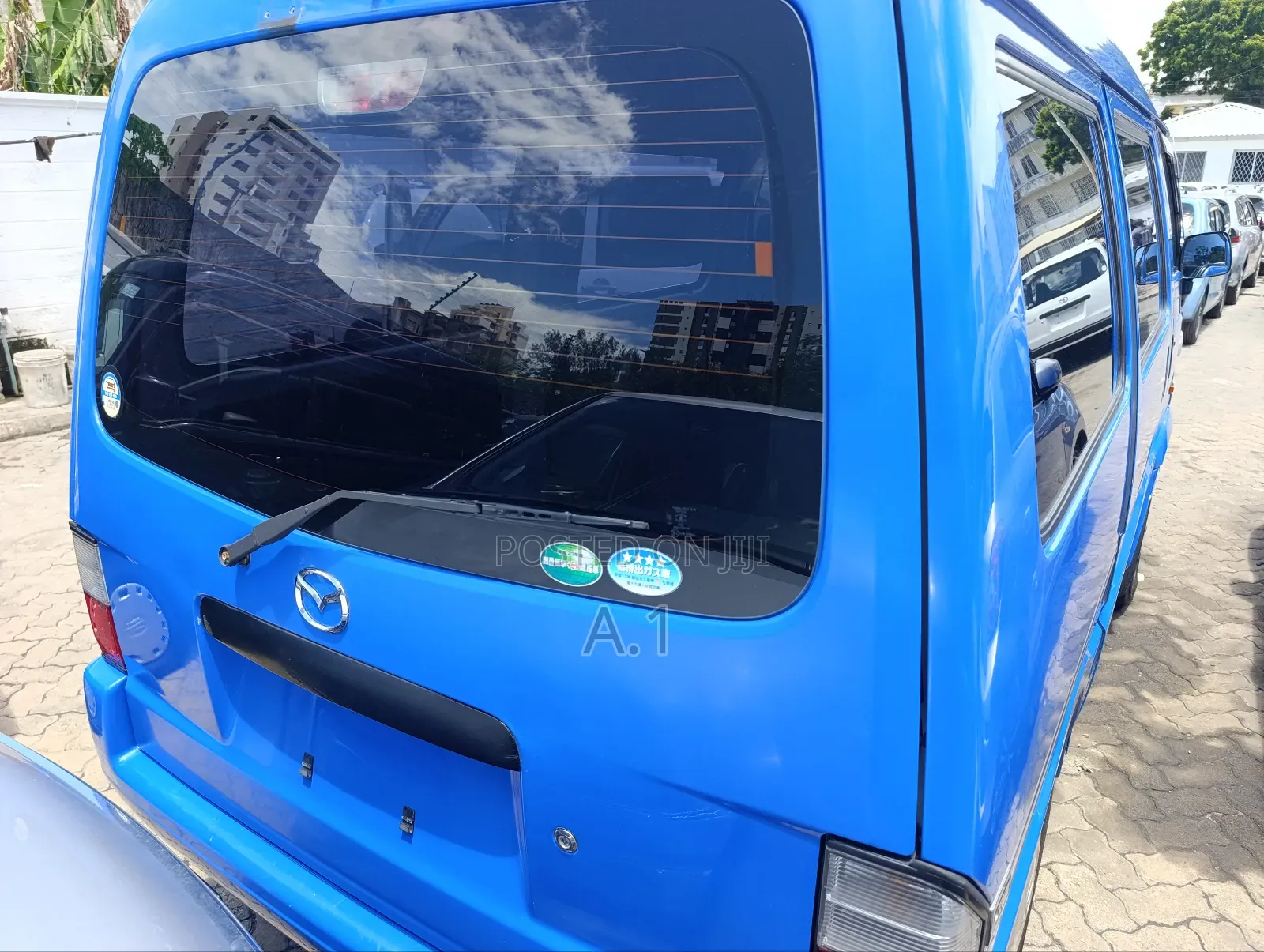 Mazda Bongo 2018 Blue