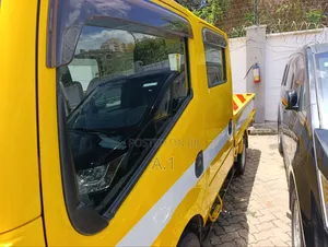 Mitsubishi Fuso Canter Double Cabin