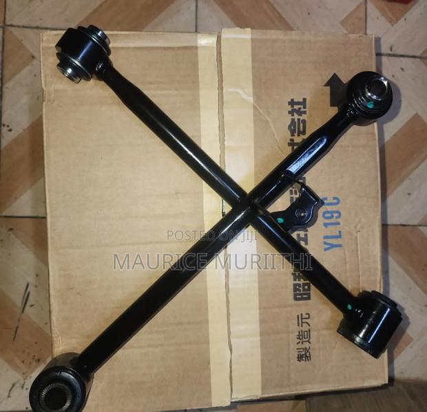 Control Arm Harrier Rx300 (Rear)