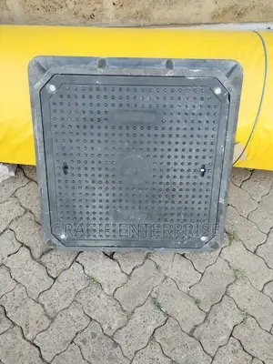 Heavy Duty Lockable Reinforced Manhole Cover