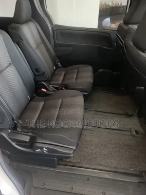 Toyota Noah 2018 White