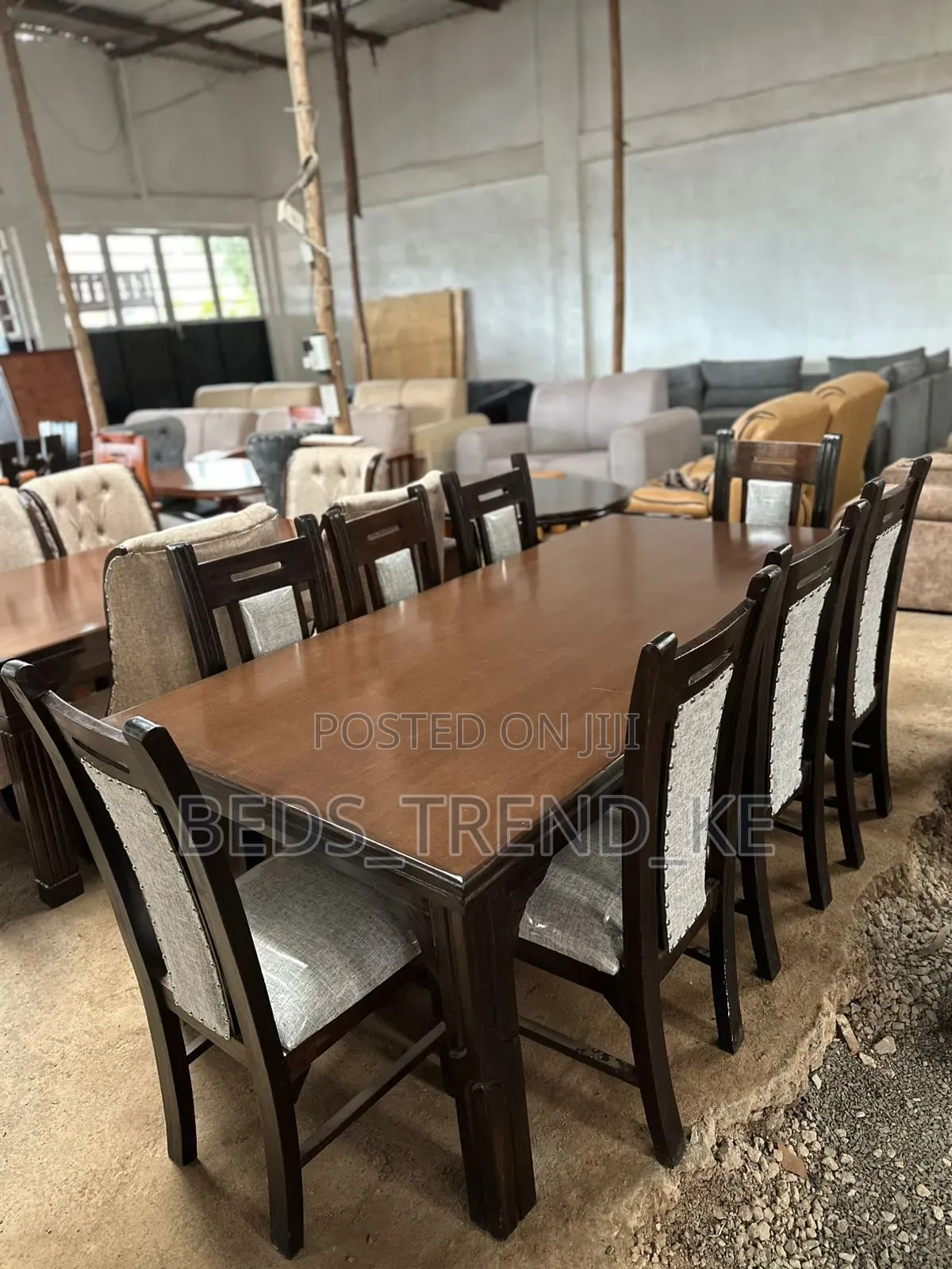 Modern Natural 8 Seater Dinning Set