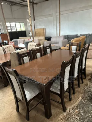 Modern Natural 8 Seater Dinning Set