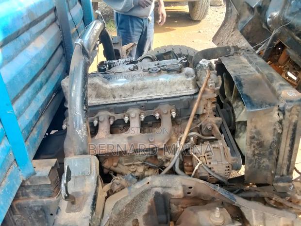 Mitsubishi Canter - thumbnail 2