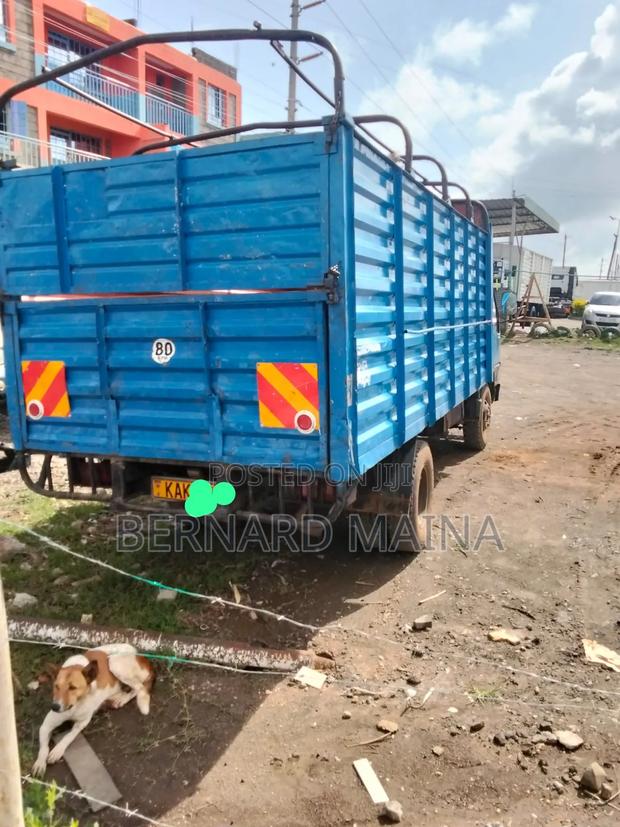 Mitsubishi Canter - thumbnail 3