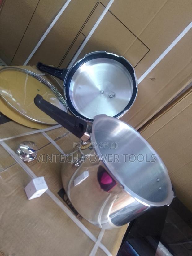 10 L Pressure Cooker
