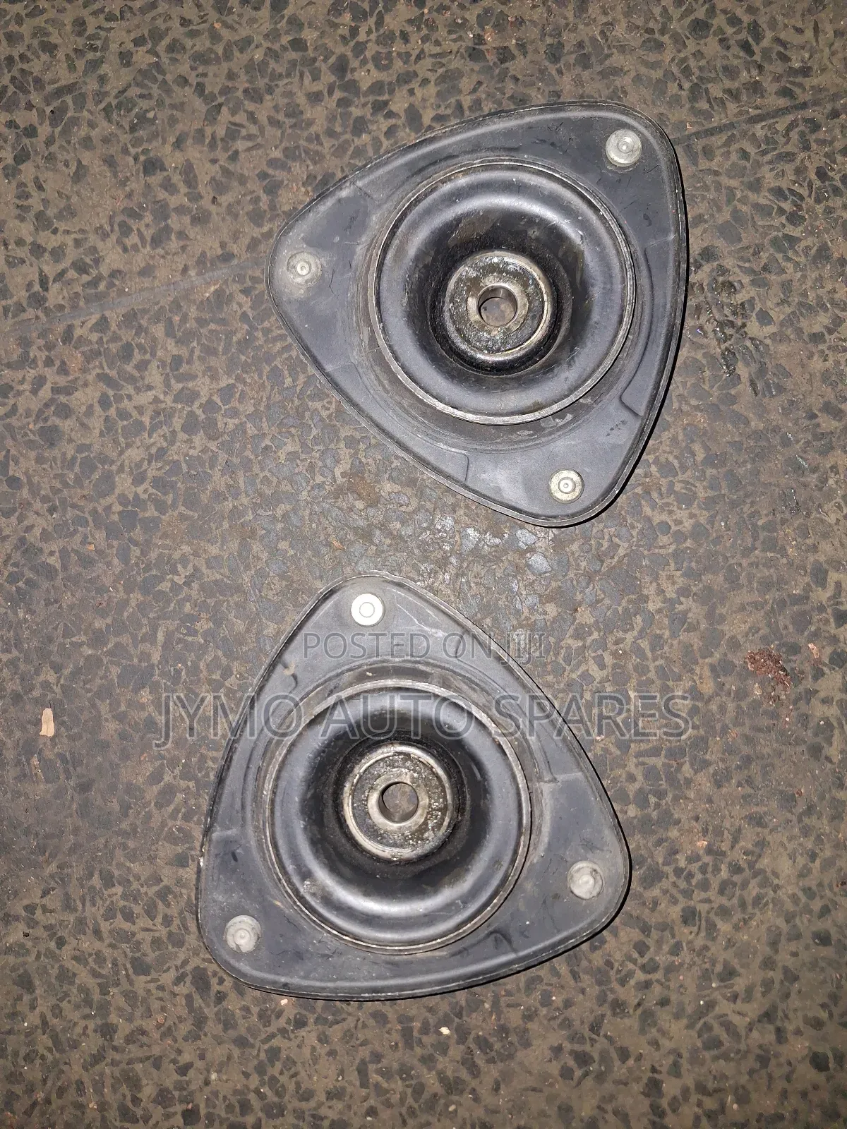 Subaru Legacy 2005 Front Shock Mountain