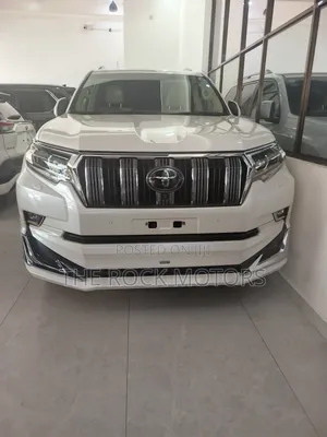 Toyota Land Cruiser Prado 2019 White