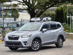 Subaru Forester 2019 Silver