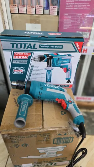 Total 900w Industrial Impact Drill (Model Tg109136).