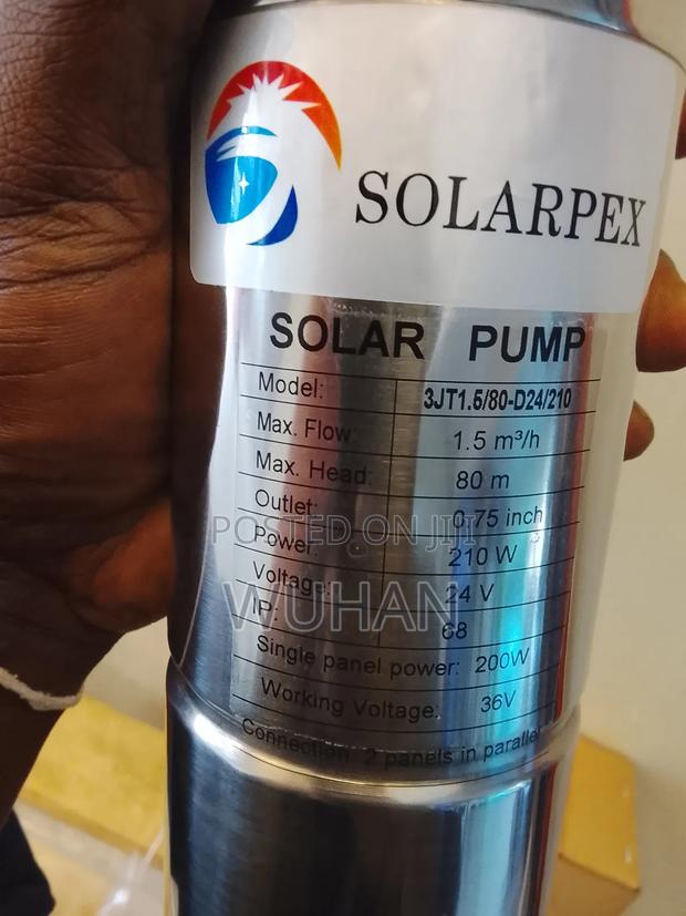 Brushless 80m Submersible Solar Water Pump 36v 200 Watts 1500l/Hr