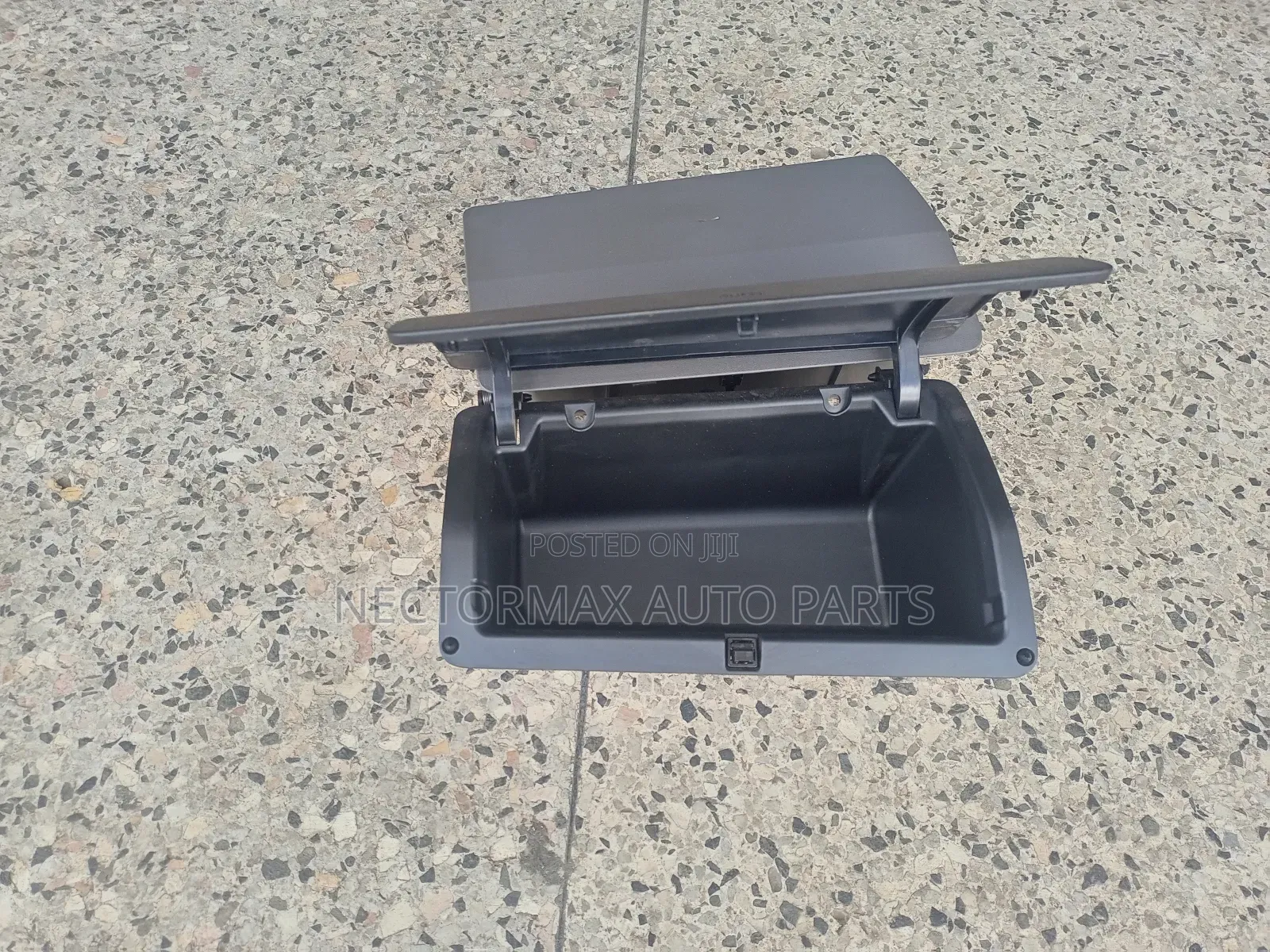 Hilux/Fortuner Dashboard Cover /Dash Console