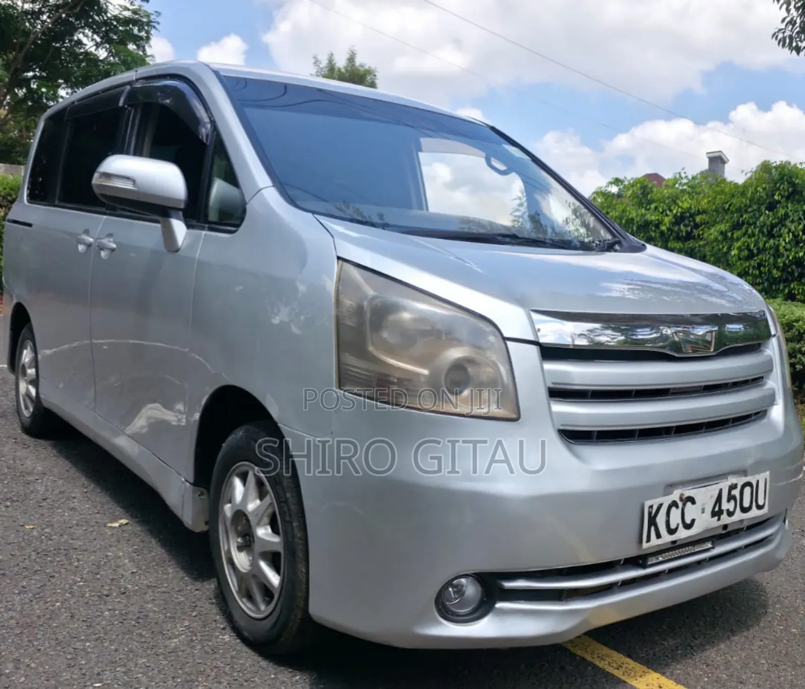 Toyota Noah 2008 Silver