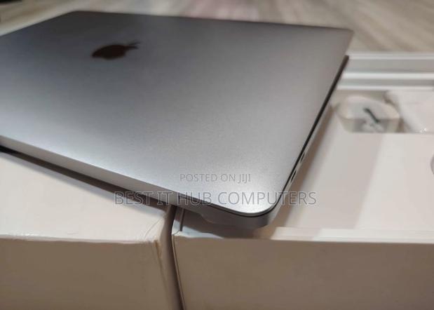 Laptop Apple MacBook Pro 2019 16GB Intel Core i7 SSD 1T - thumbnail 3
