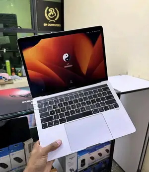 Laptop Apple MacBook Pro 2019 16GB Intel Core i7 SSD 1T