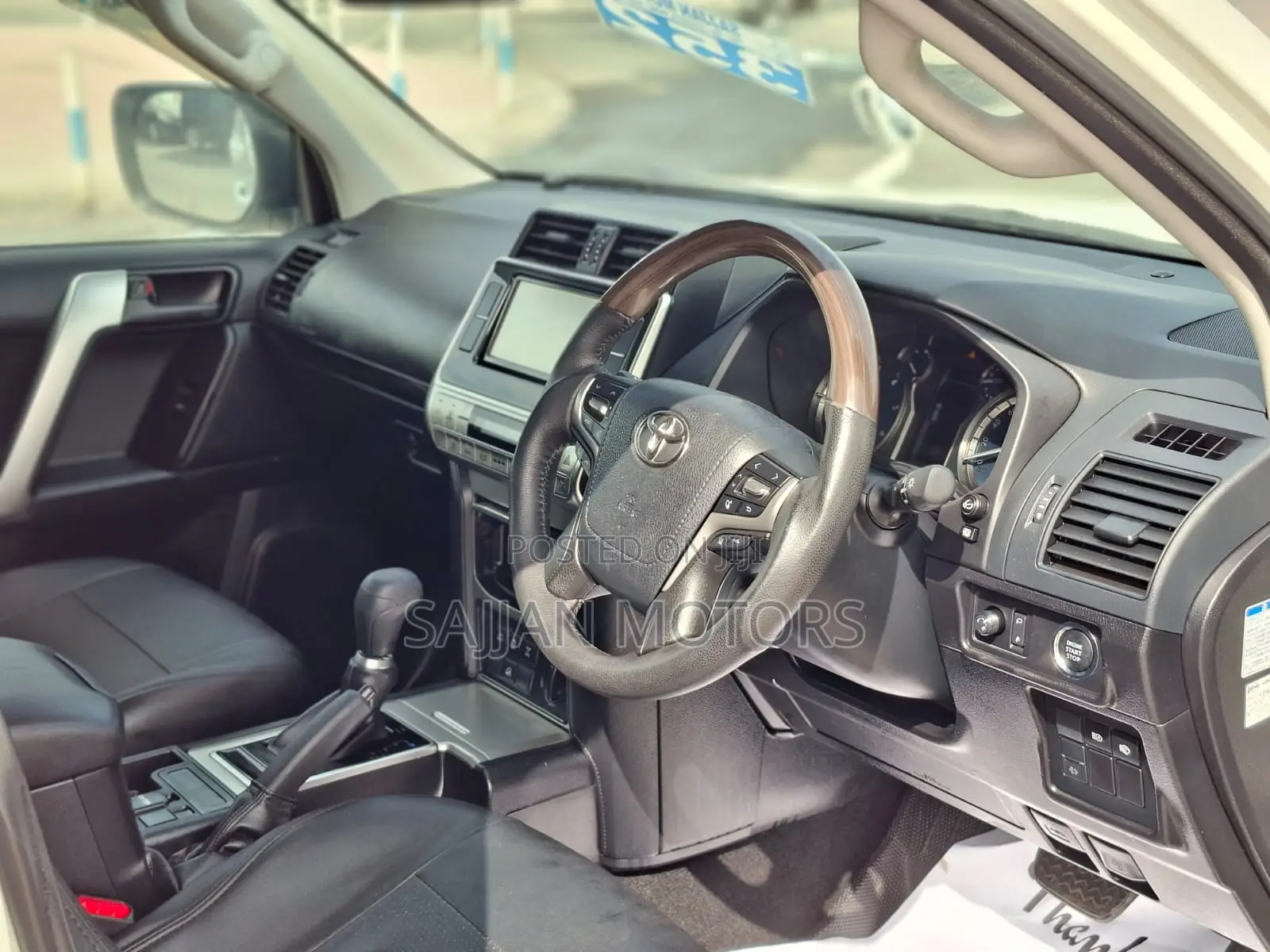 Toyota Land Cruiser Prado 2.8 2021 White
