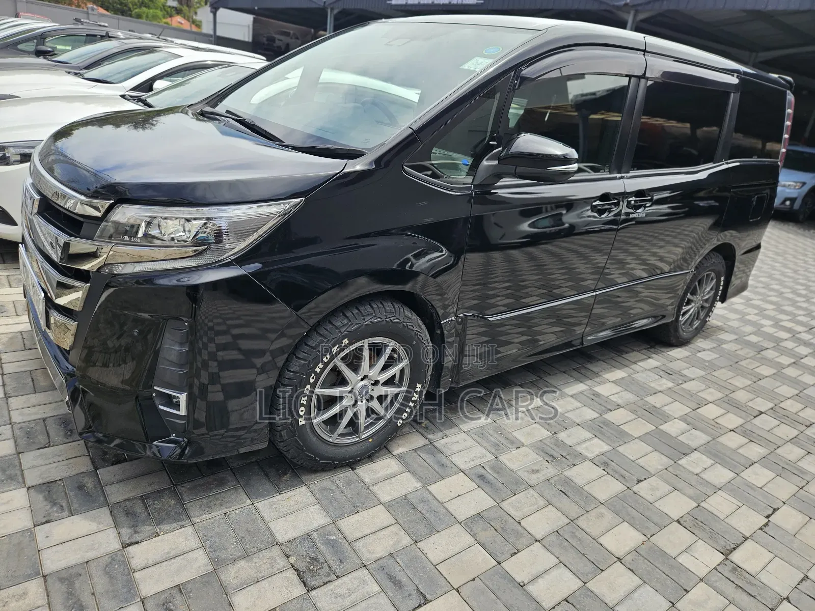 Toyota Noah 2018 Black
