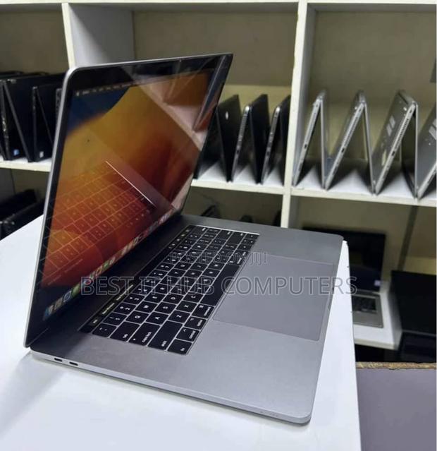 Laptop Apple MacBook Pro 2016 16GB Intel Core i7 SSD 512GB - thumbnail 4