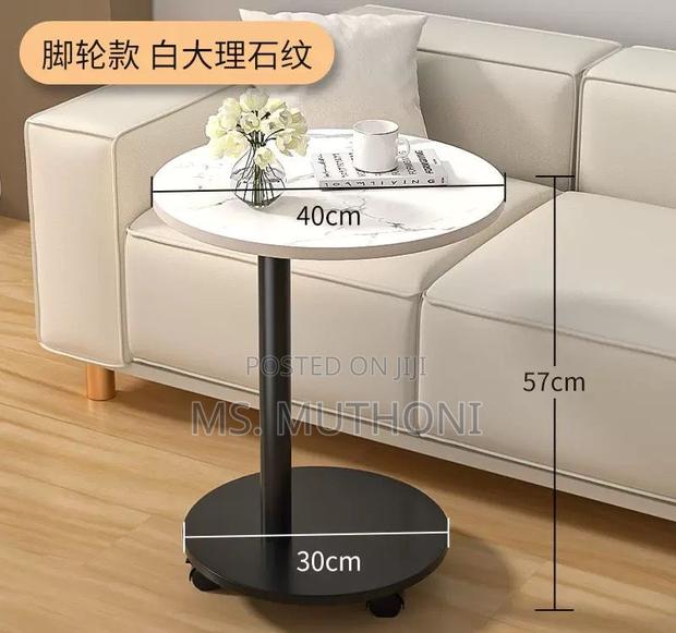 C-Shaped Side Table With a Faux Marble Top, - thumbnail 2