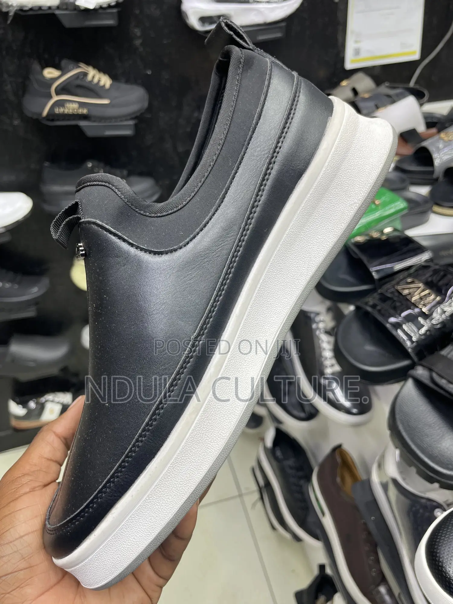 Clarks Slip ~On Casuals