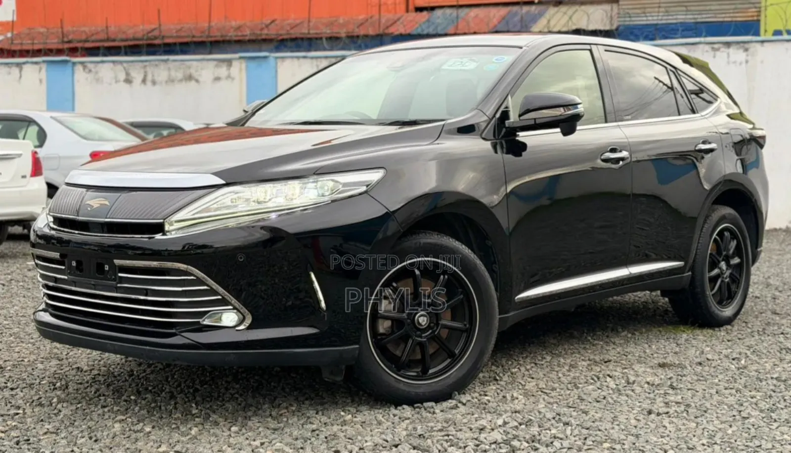 Toyota Harrier 2.0 2019 Black