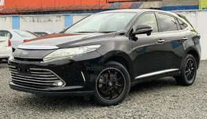 Toyota Harrier 2.0 2019 Black