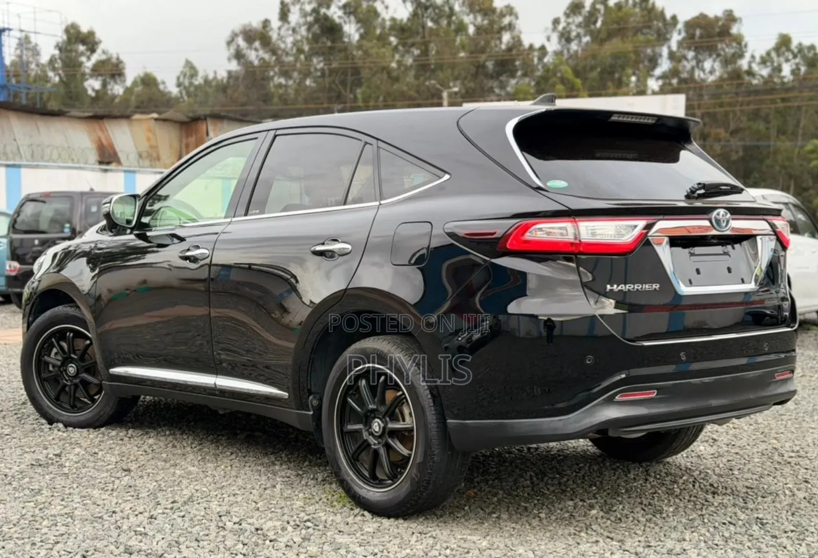 Toyota Harrier 2.0 2019 Black