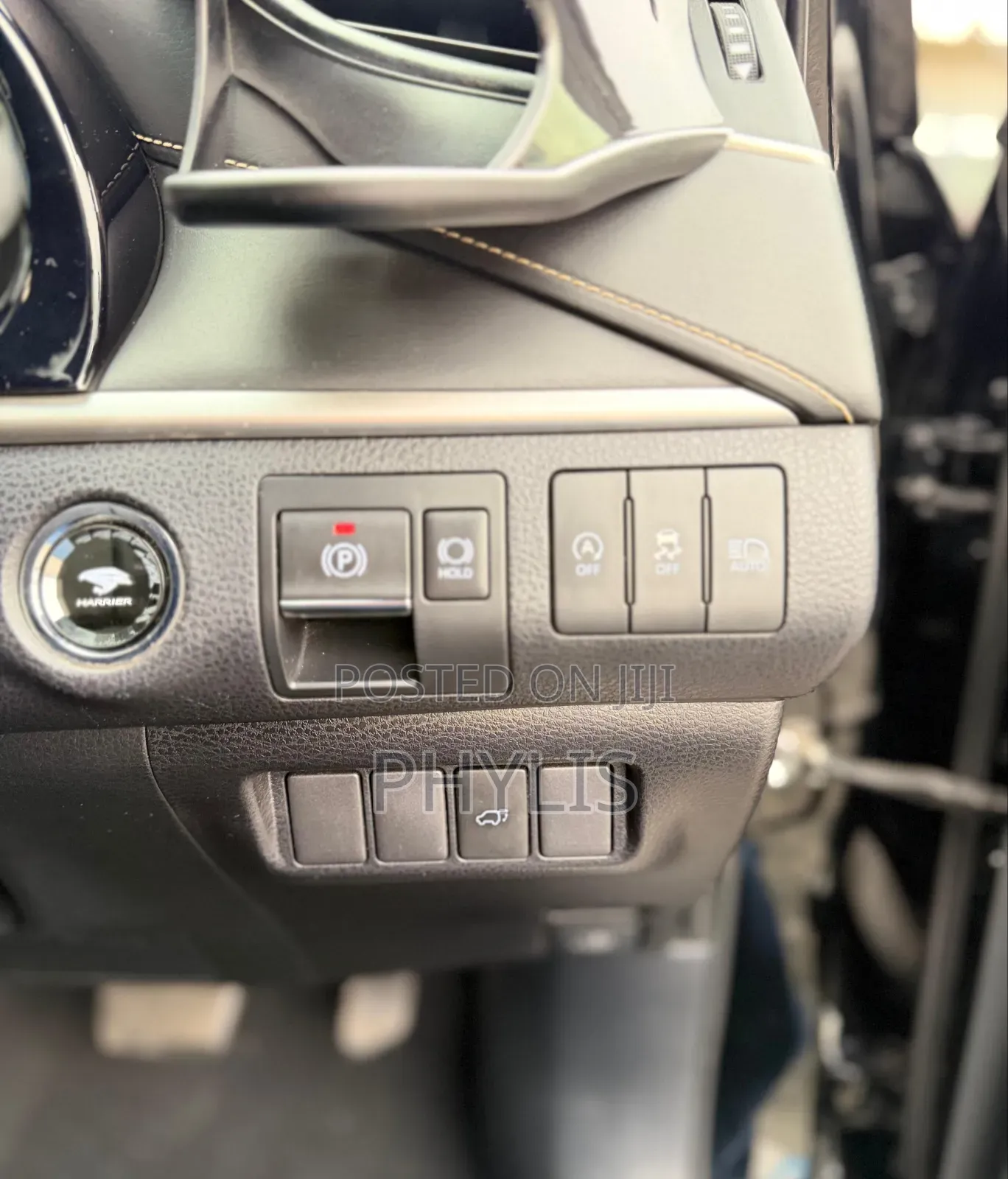 Toyota Harrier 2.0 2019 Black