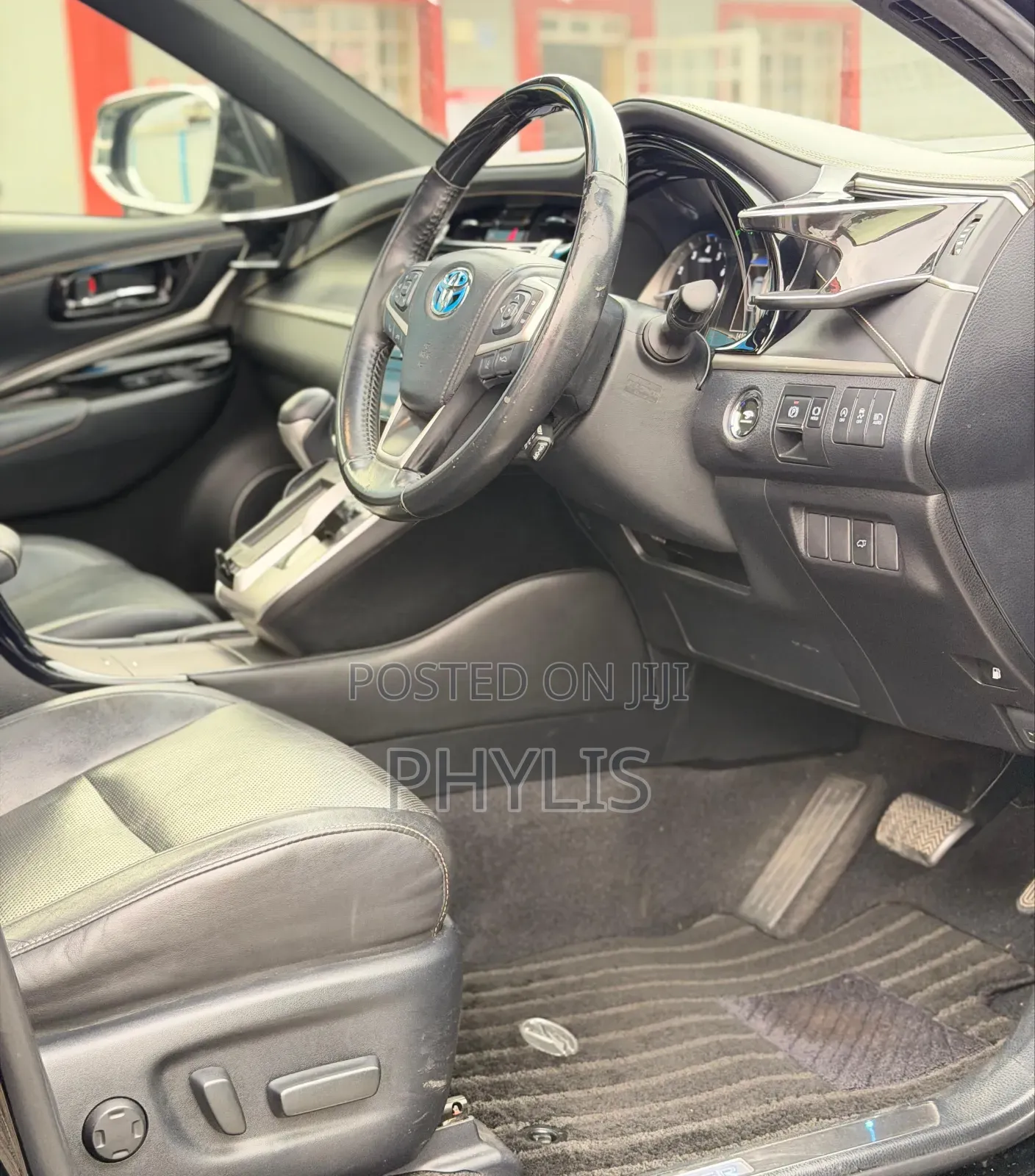 Toyota Harrier 2.0 2019 Black
