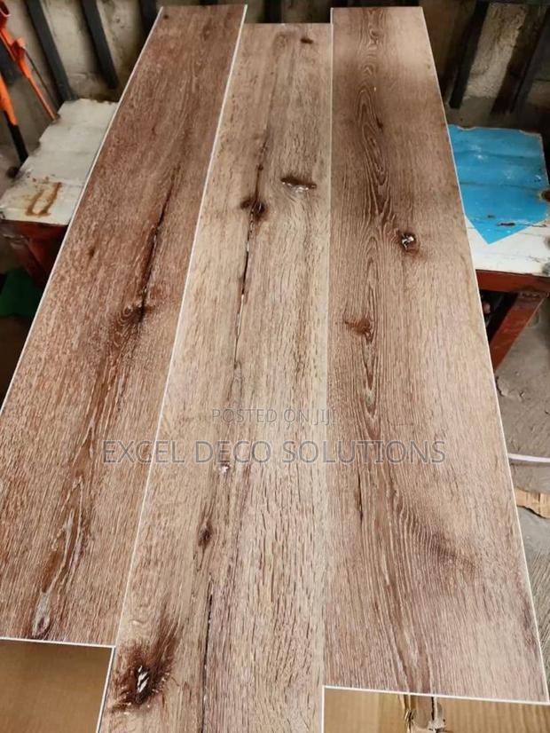 Waterproof SPC Floor Planks for Home, Office and Hotel Use