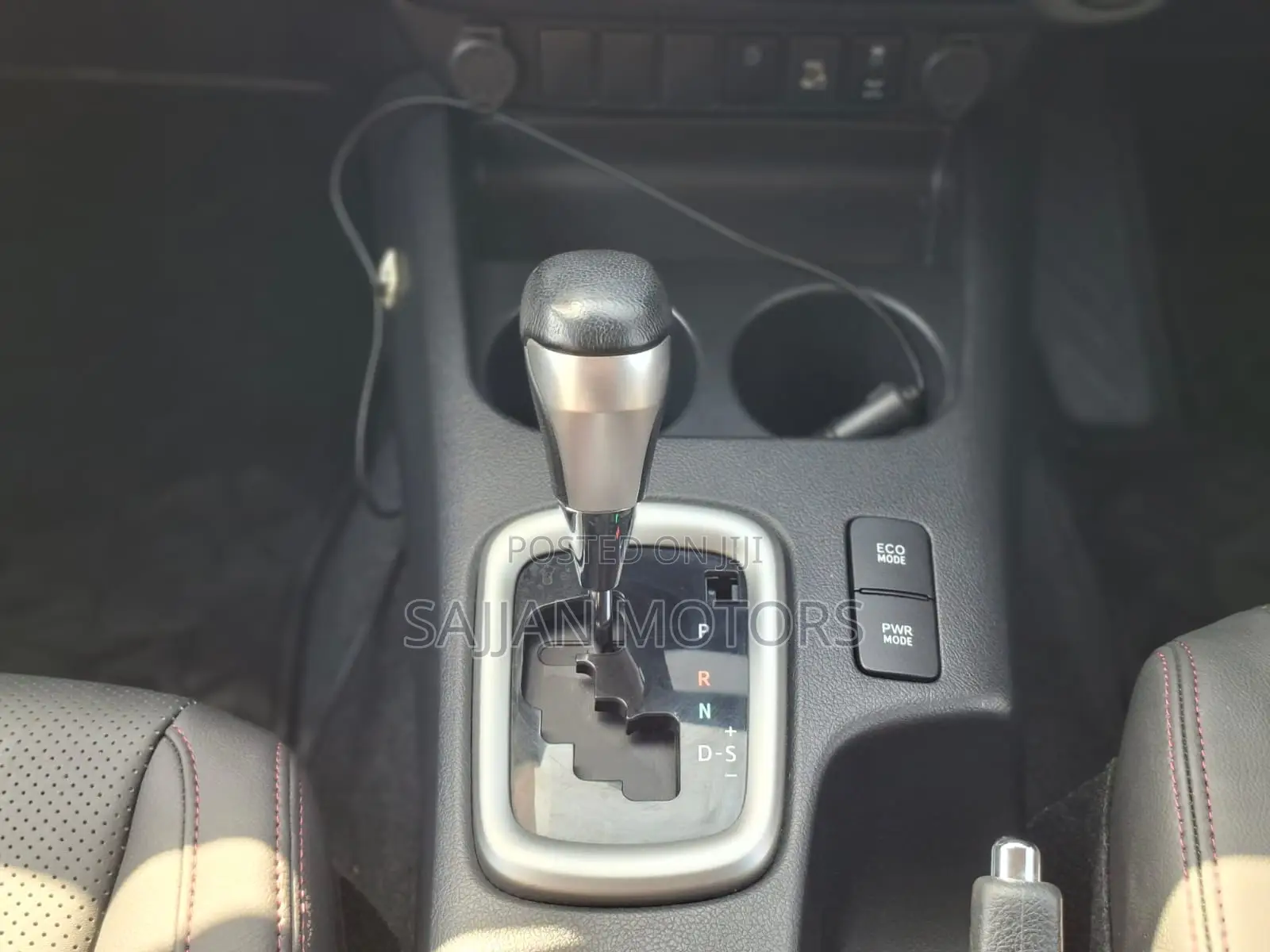 Toyota Hilux 2.4 Diesel 2020 Silver