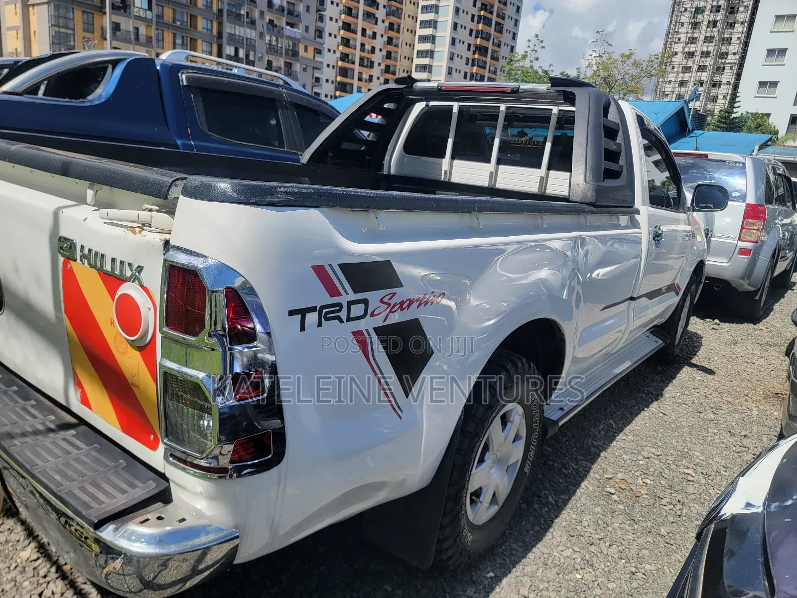 Toyota Hilux 2014 White