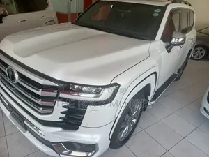 Toyota Land Cruiser Prado 2021 White