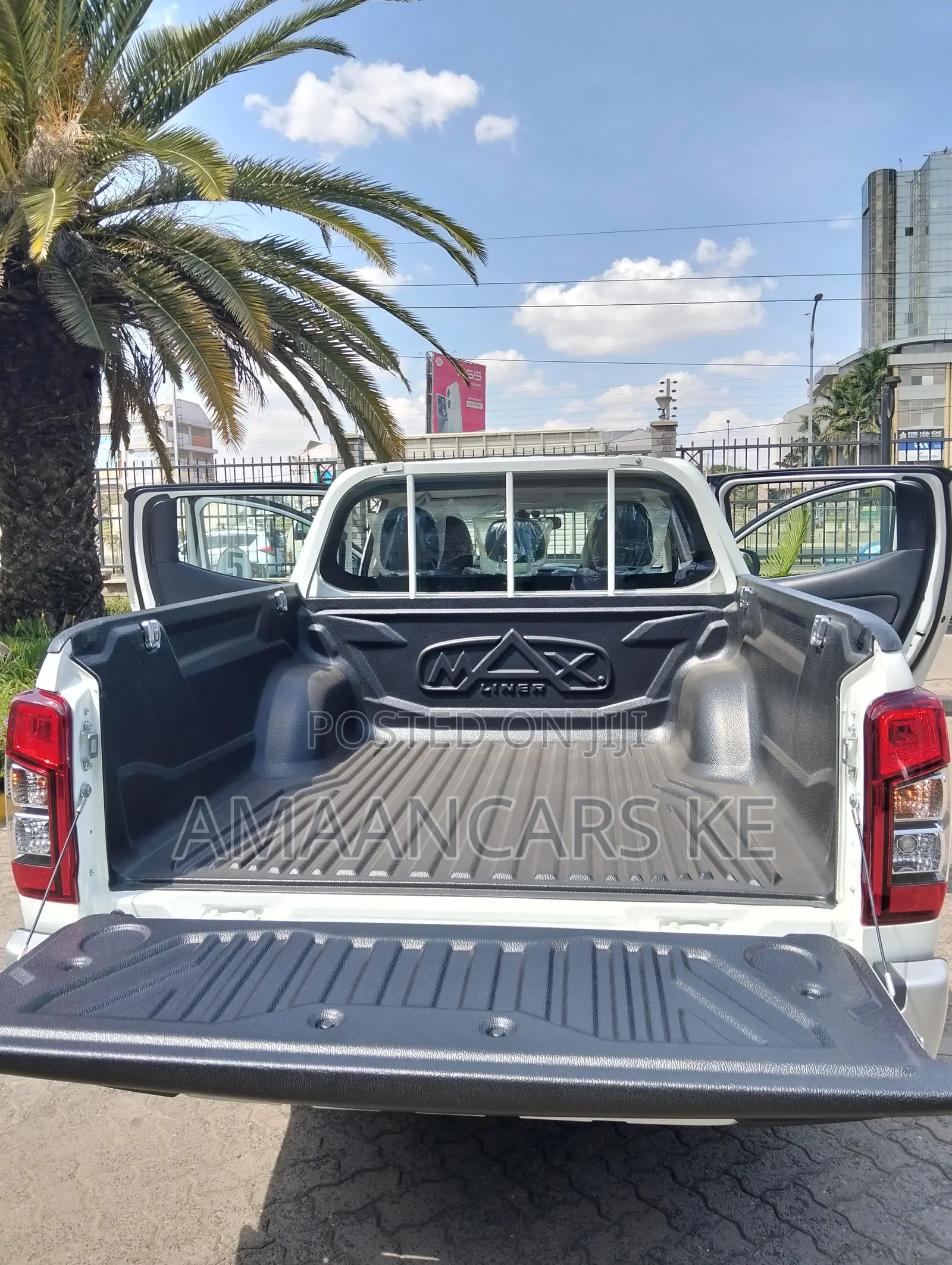 New Mitsubishi L200 2025 White