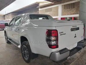 New Mitsubishi L200 2025 White