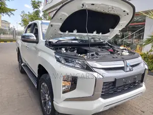New Mitsubishi L200 2025 White
