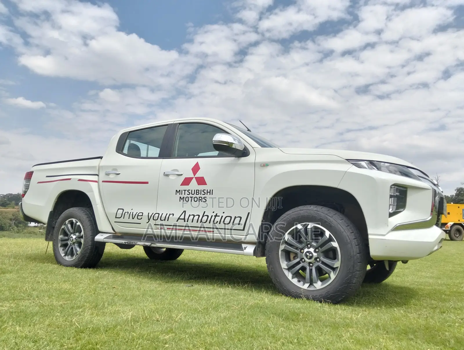 New Mitsubishi L200 2025 White