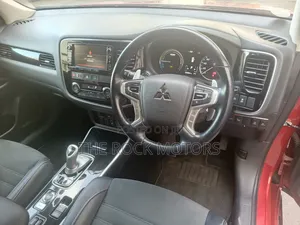 Mitsubishi Outlander 2019 Red