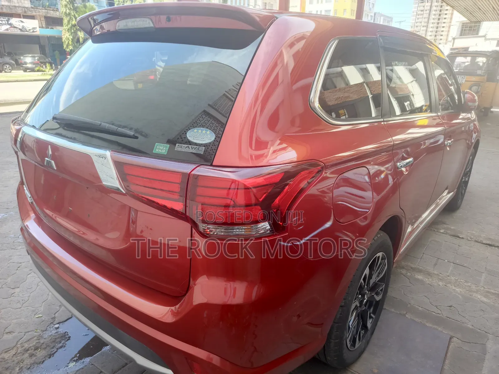 Mitsubishi Outlander 2019 Red
