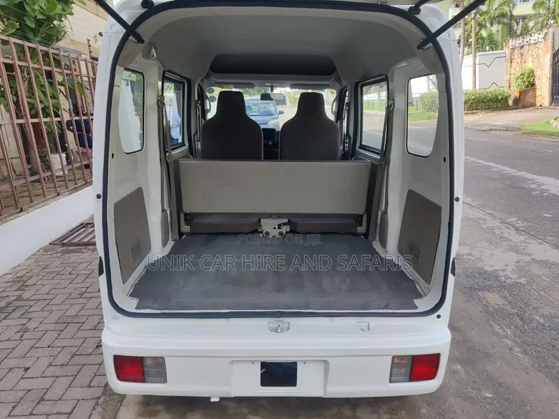 Suzuki Every Wagon 2019 White
