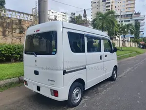 Suzuki Every Wagon 2019 White