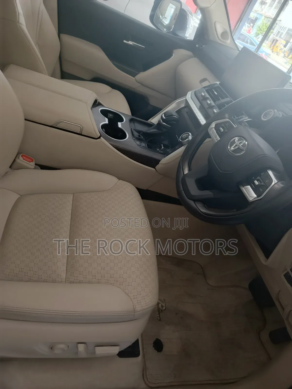Toyota Land Cruiser Prado 2023 White