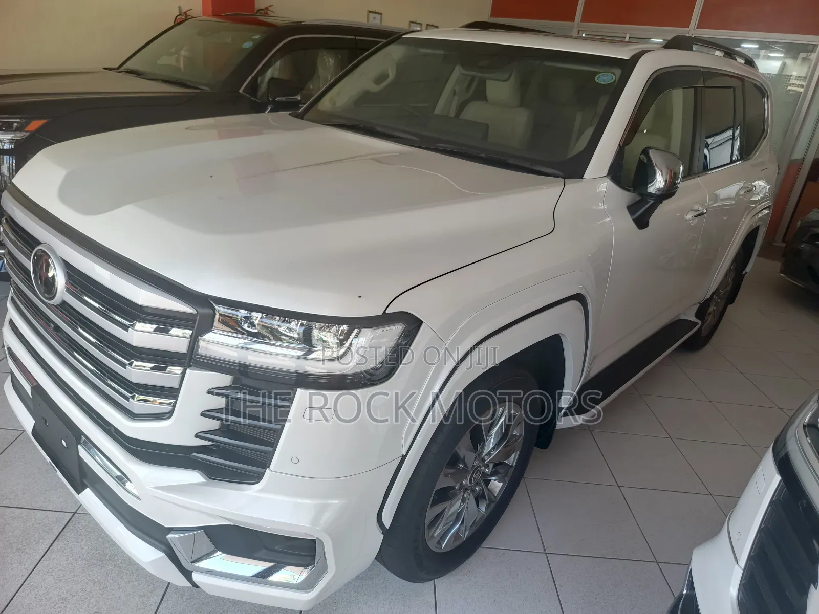 Toyota Land Cruiser Prado 2023 White
