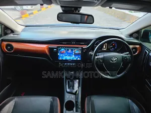 Toyota Auris 2017 Blue