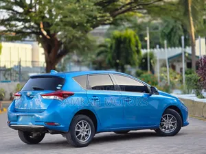 Toyota Auris 2017 Blue