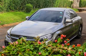 Mercedes-Benz C200 2018 Gray