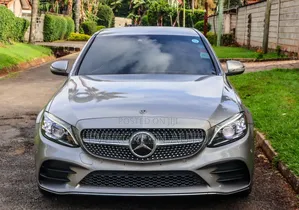 Mercedes-Benz C200 2018 Gray