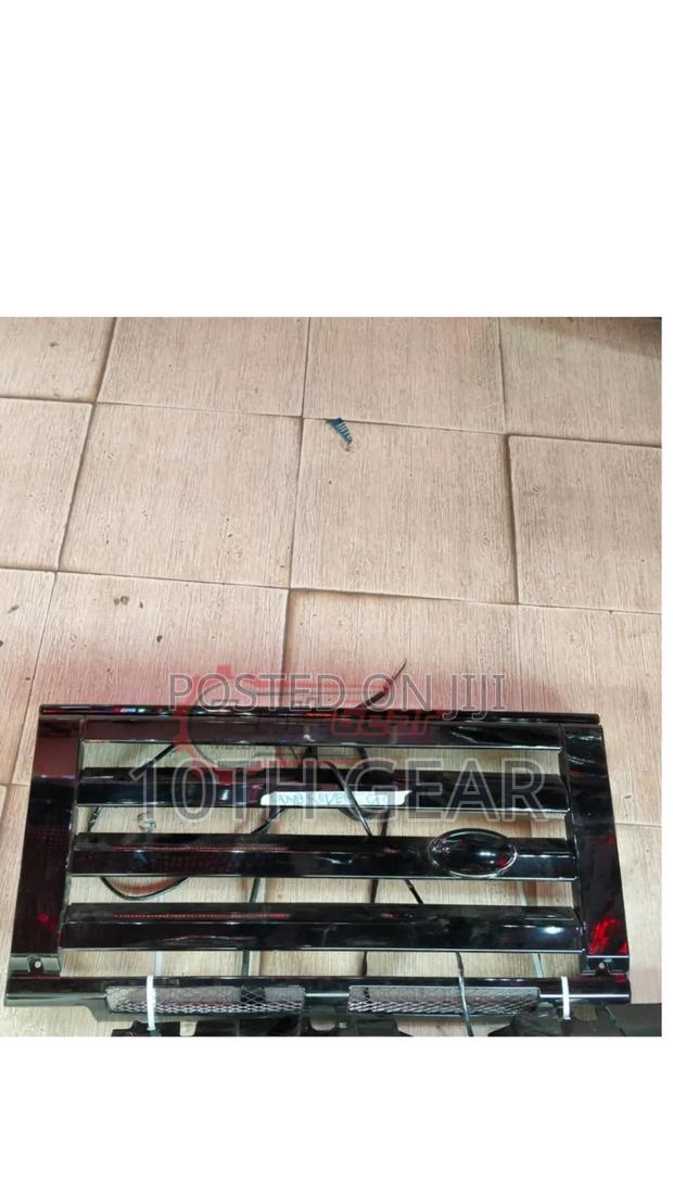 Grille Land Rover Defender 90