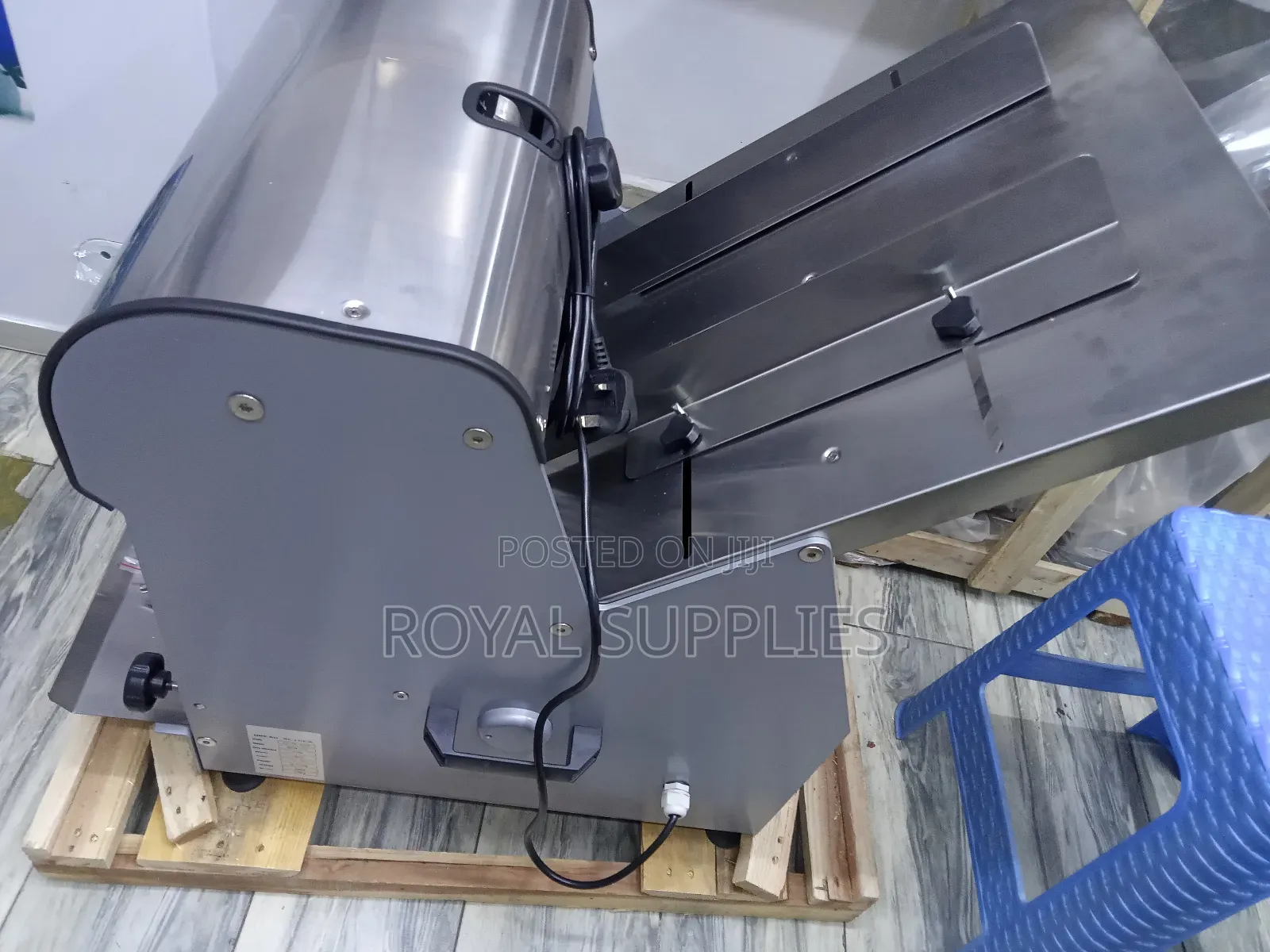 Commercial Bread Slicer