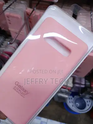 Ogolio Liquid Silicone Samsung Galaxy S10+ Case With Fiber Lining